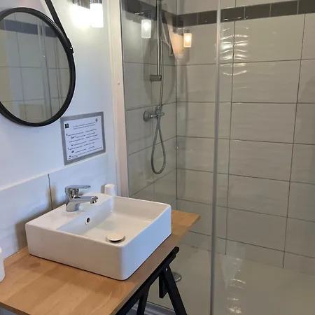 Bellevue מלון 2*